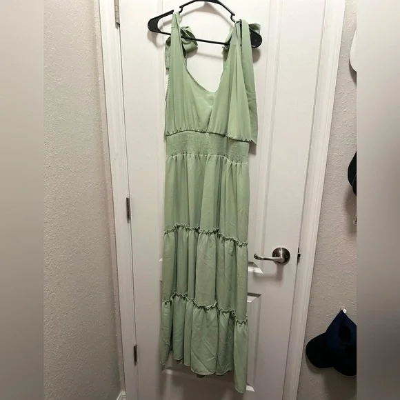 green emerald velvet dress Desert Meadow Maxi Dress main image 1